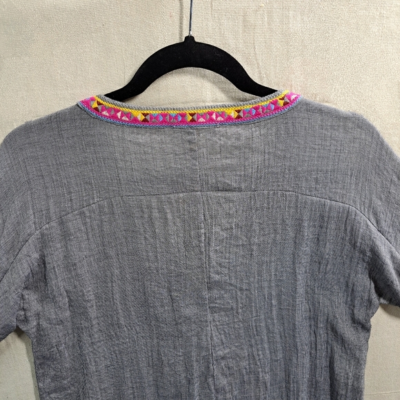 THML Wmn Med Aztec Tribal Embroidery VNeck Pullover Boho Hippie Woven Tunic Top - Picture 3 of 10